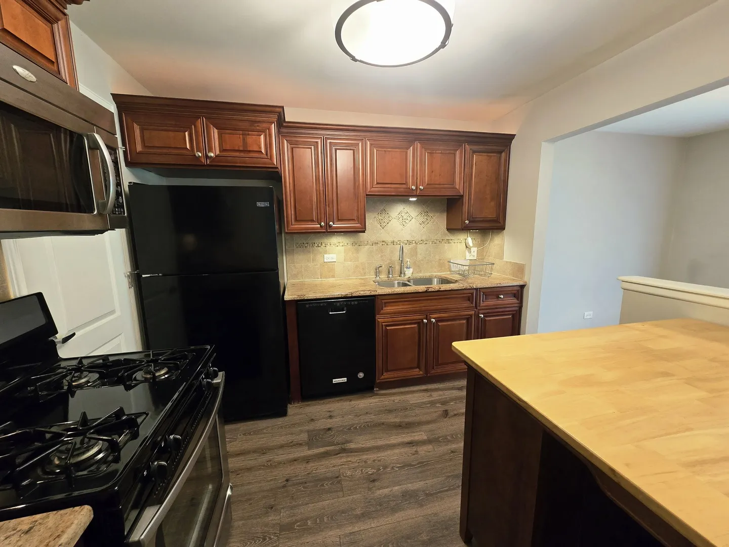 349 Newgate Ct, , 60193, USA 60193-Schaumburg-IL