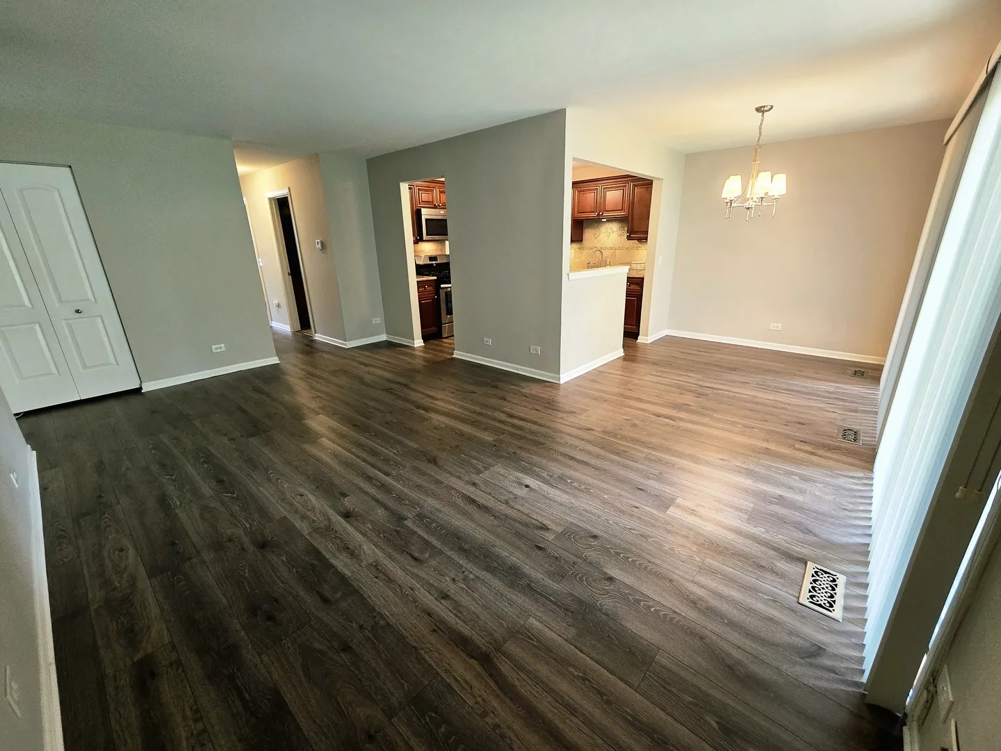 349 Newgate Ct, , 60193, USA 60193-Schaumburg-IL