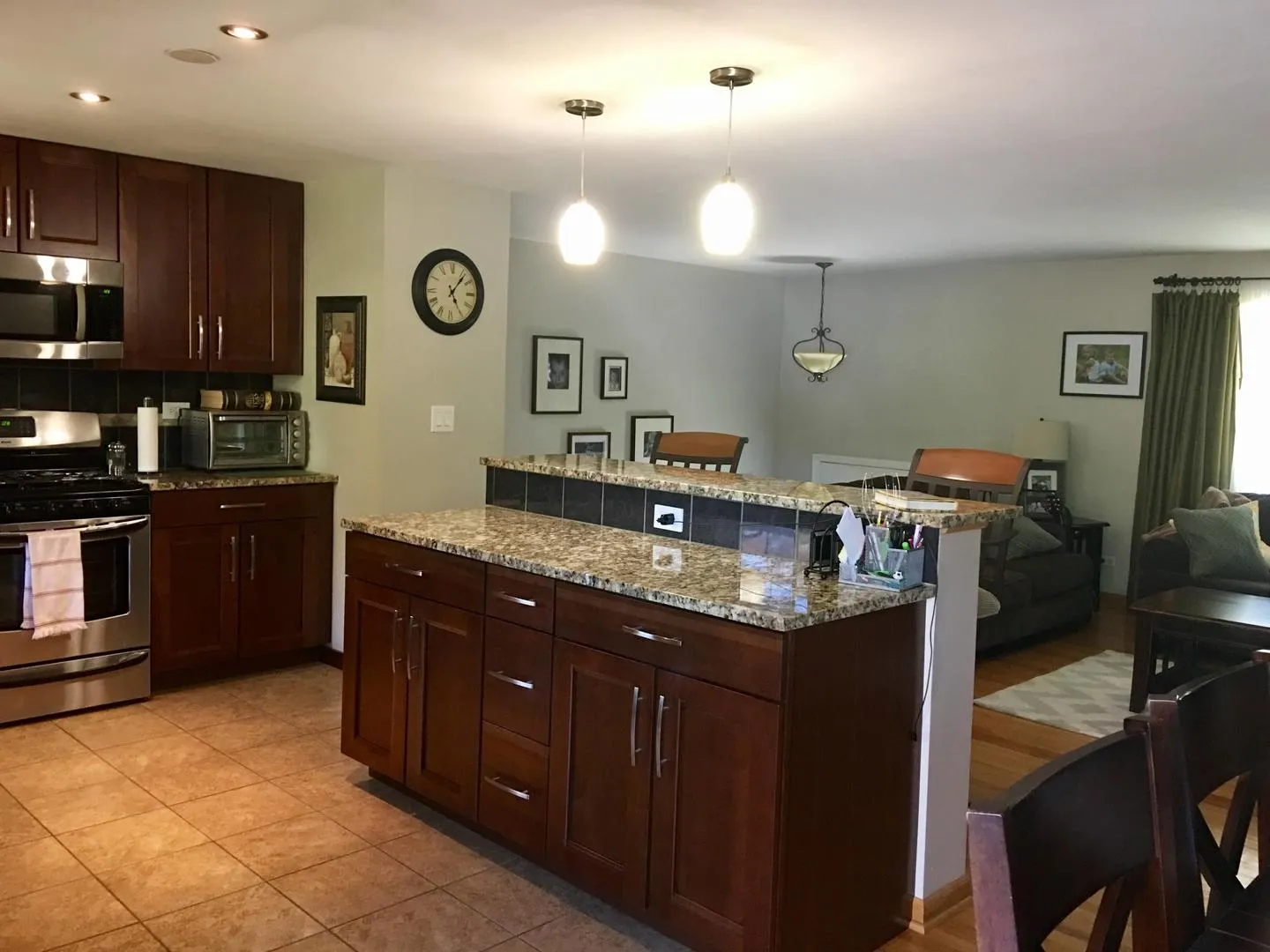 716 Kemah Ln, ,  60193, USA 60193-Schaumburg-IL