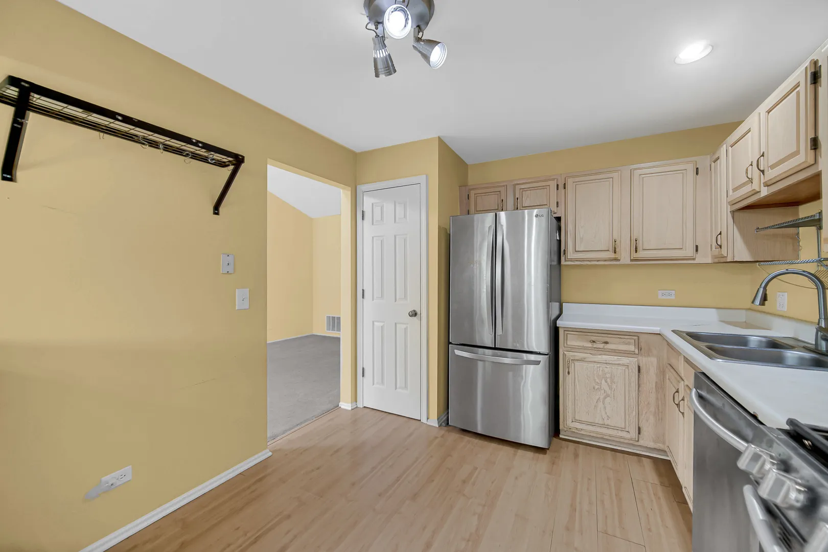 2403 Mallow Ct, , 60194, USA 60194-Schaumburg-IL