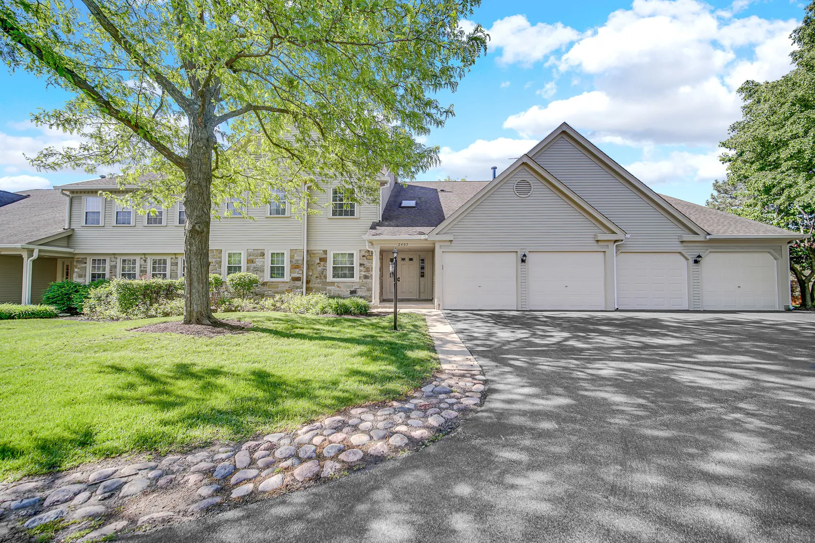 2403 Mallow Ct, , 60194, USA 60194-Schaumburg-IL