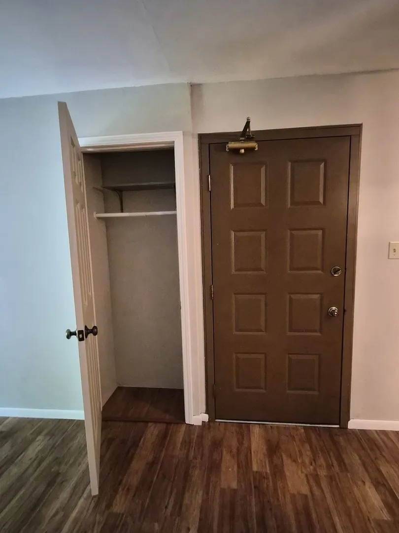 1482 Stonebridge Cir, ,  60189, USA 60189-Wheaton-IL