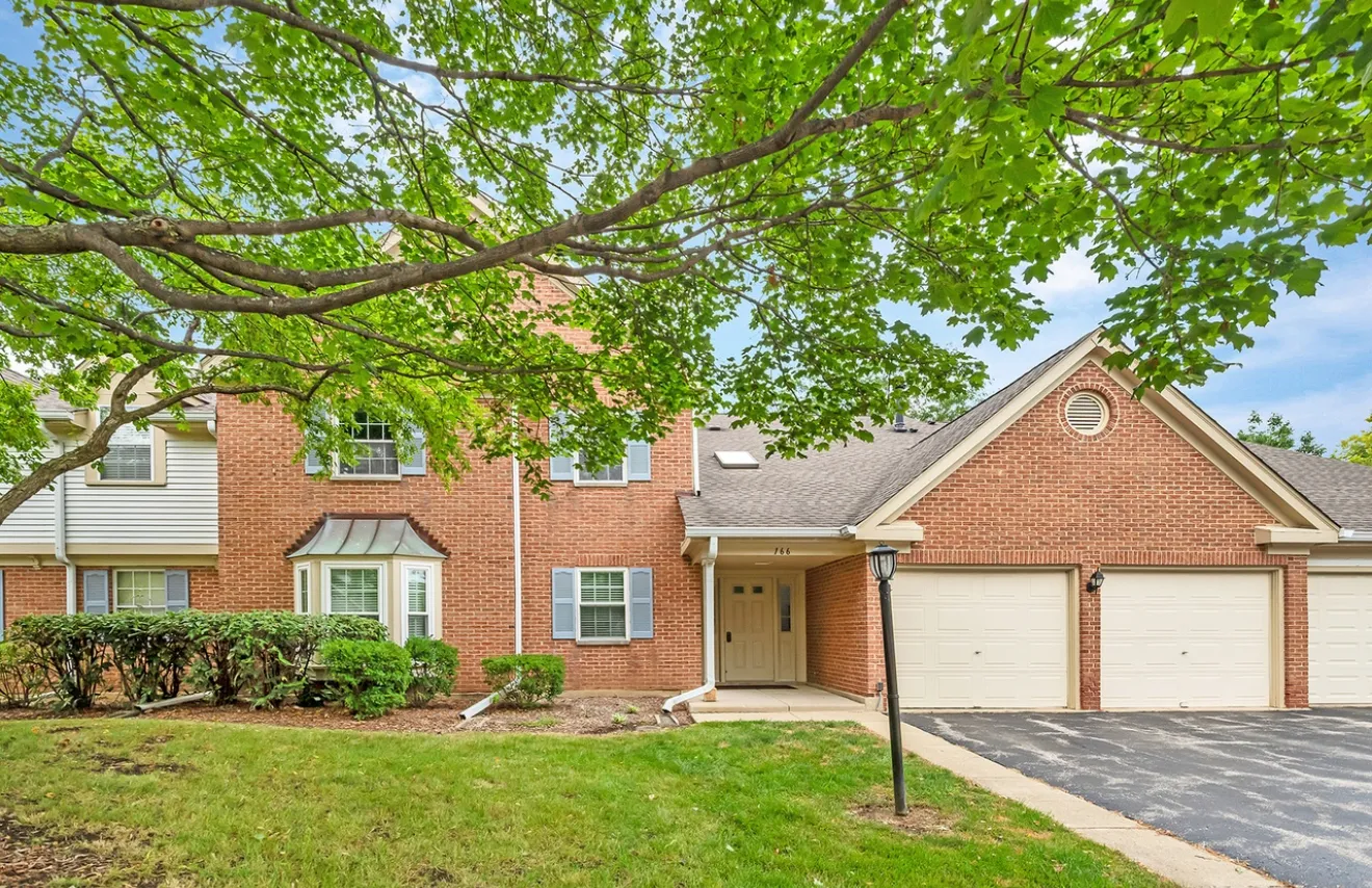 166 Stirling Ln, , 60194, USA 60194-Schaumburg-IL