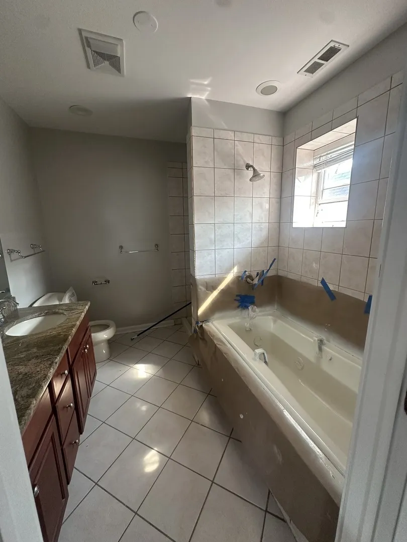 2449 W Taylor St, , 60612, USA 60612-Chicago-IL