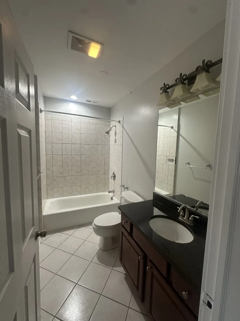 2449 W Taylor St, , 60612, USA 60612-Chicago-IL