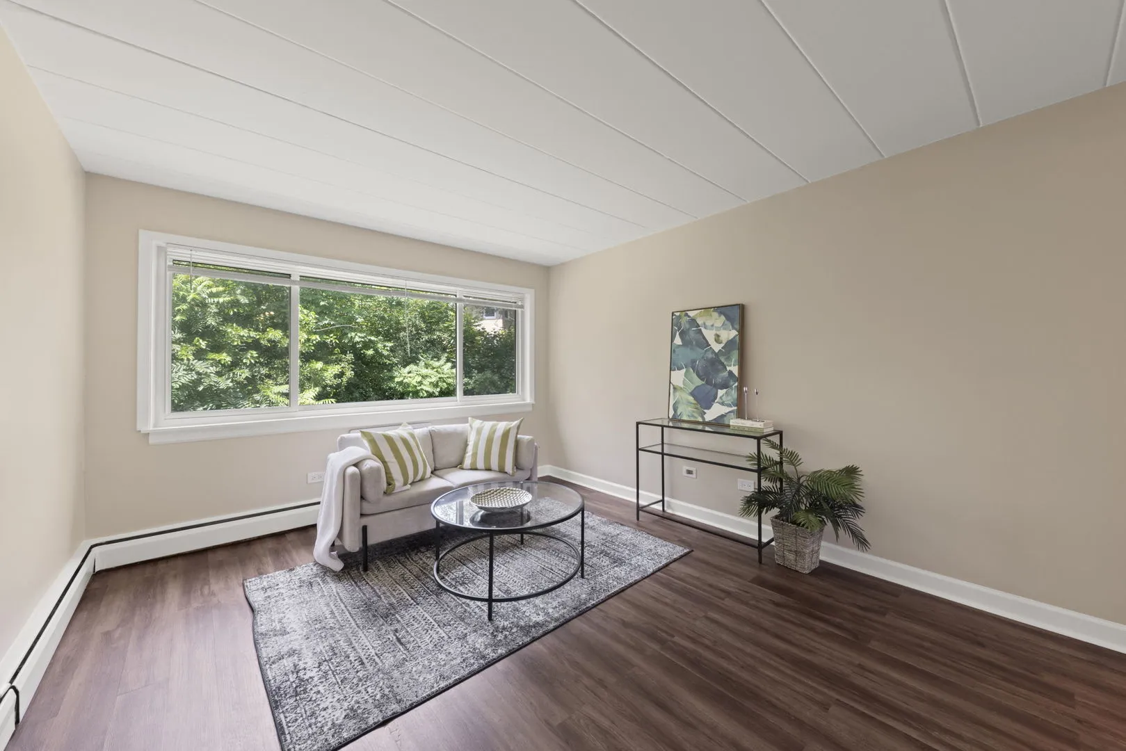 1307 College Ave, , 60187, USA 60187-Wheaton-IL