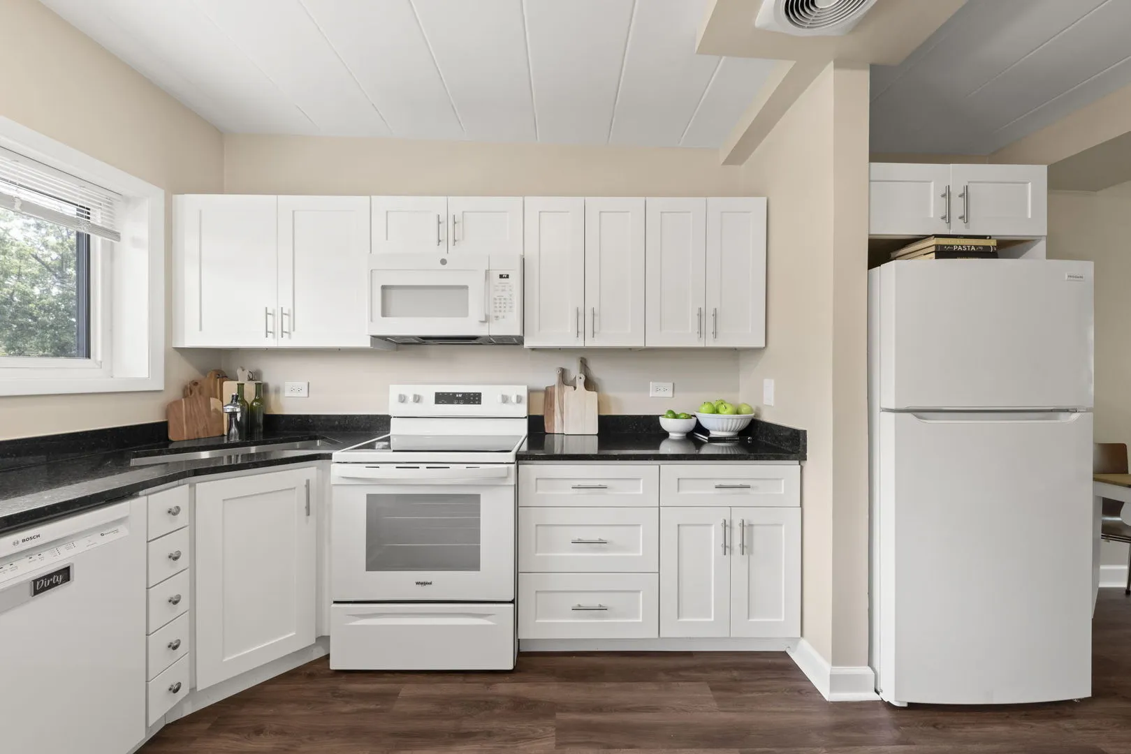 1307 College Ave, , 60187, USA 60187-Wheaton-IL