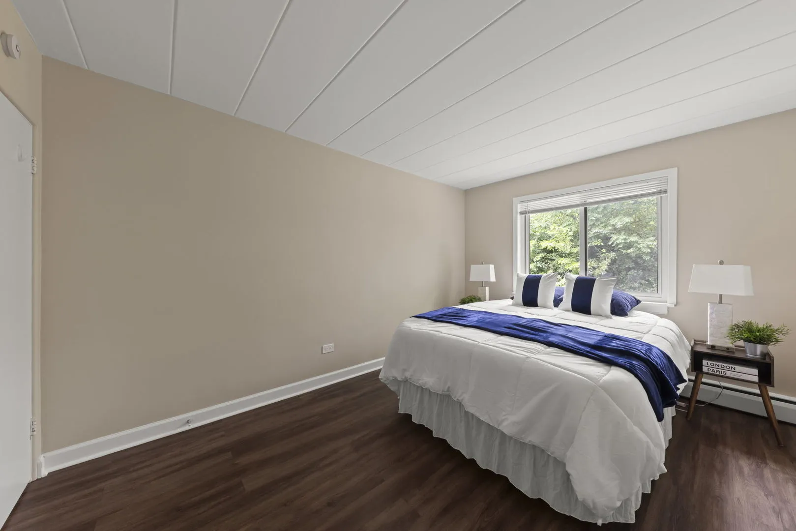 1307 College Ave, , 60187, USA 60187-Wheaton-IL