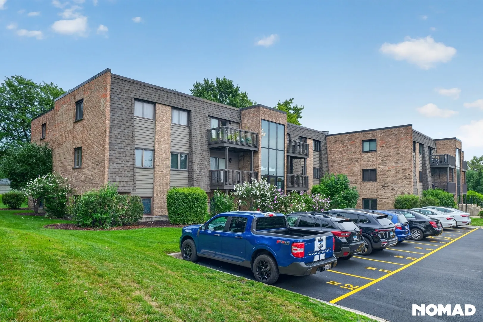 1420 Stonebridge Cir, ,  60189, USA 60189-Wheaton-IL