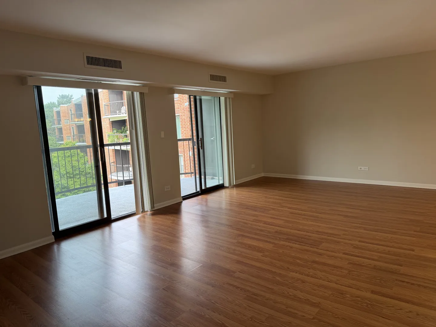 1415 E Central Rd, , 60005, USA 60005-Arlington Heights-IL