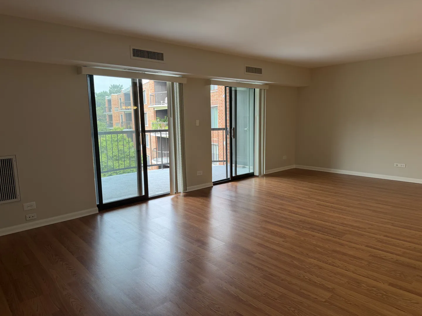1415 E Central Rd, , 60005, USA 60005-Arlington Heights-IL