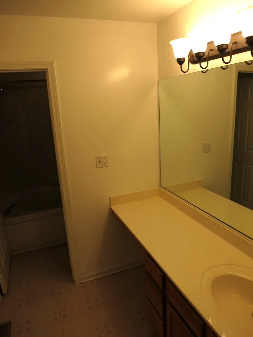 2039 Tamahawk Ln, , 60564, USA 60564-Naperville-IL