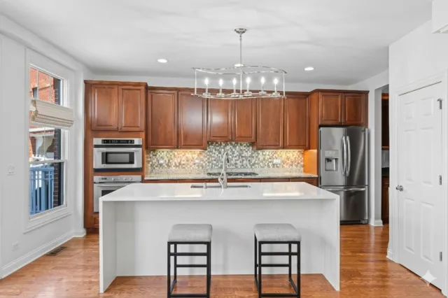 1813 Admiral Ct, ,  60026, USA 60026-Glenview-IL