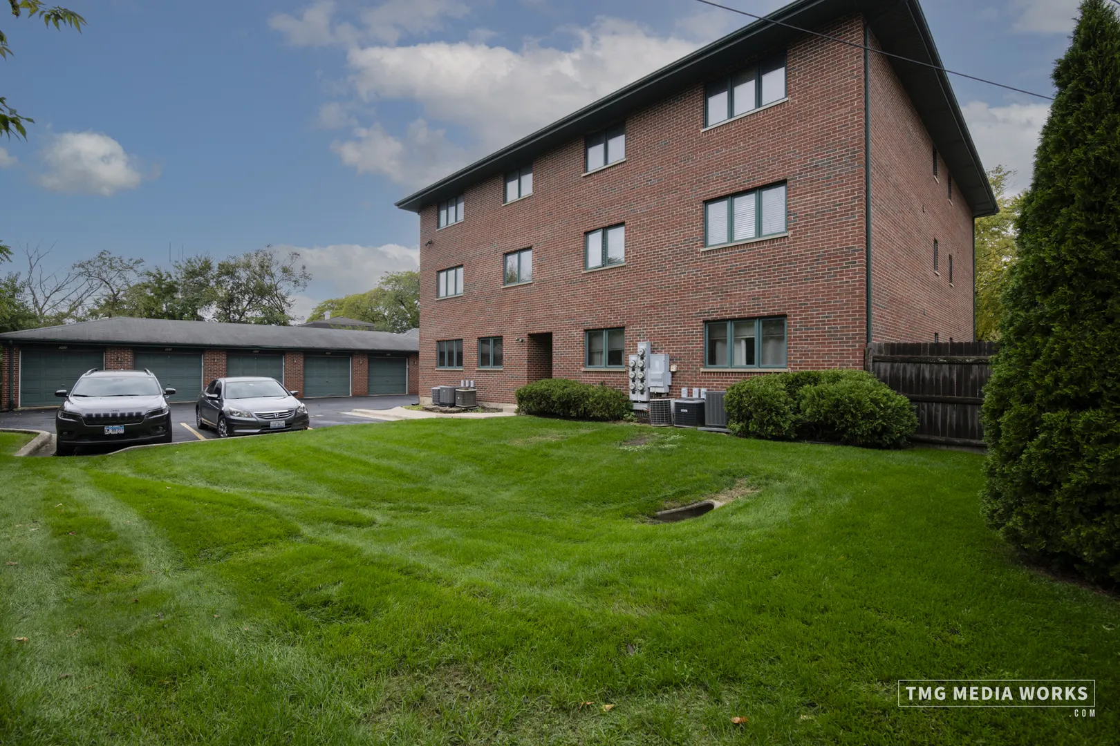 616 E 5th Ave, ,  60563, USA 60563-Naperville-IL
