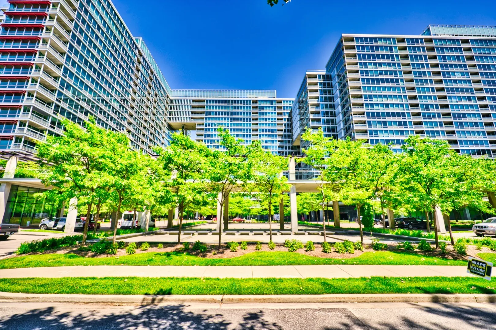 9725 Woods Dr, , 60077, USA 60077-Skokie-IL