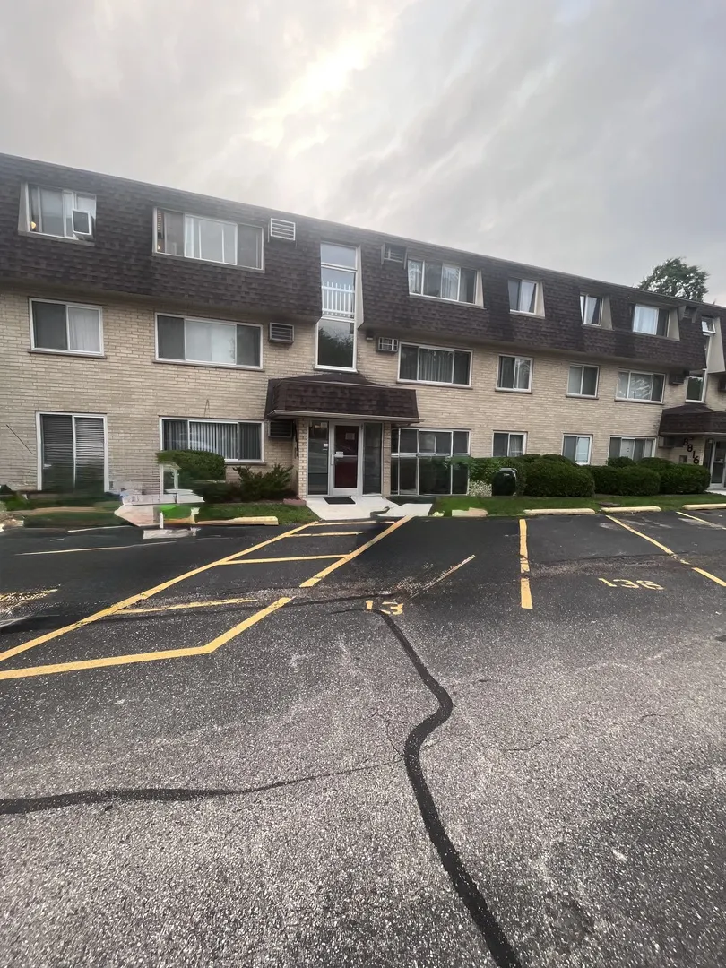8814 Briar Ct, ,  60016, USA 60016-Des Plaines-IL