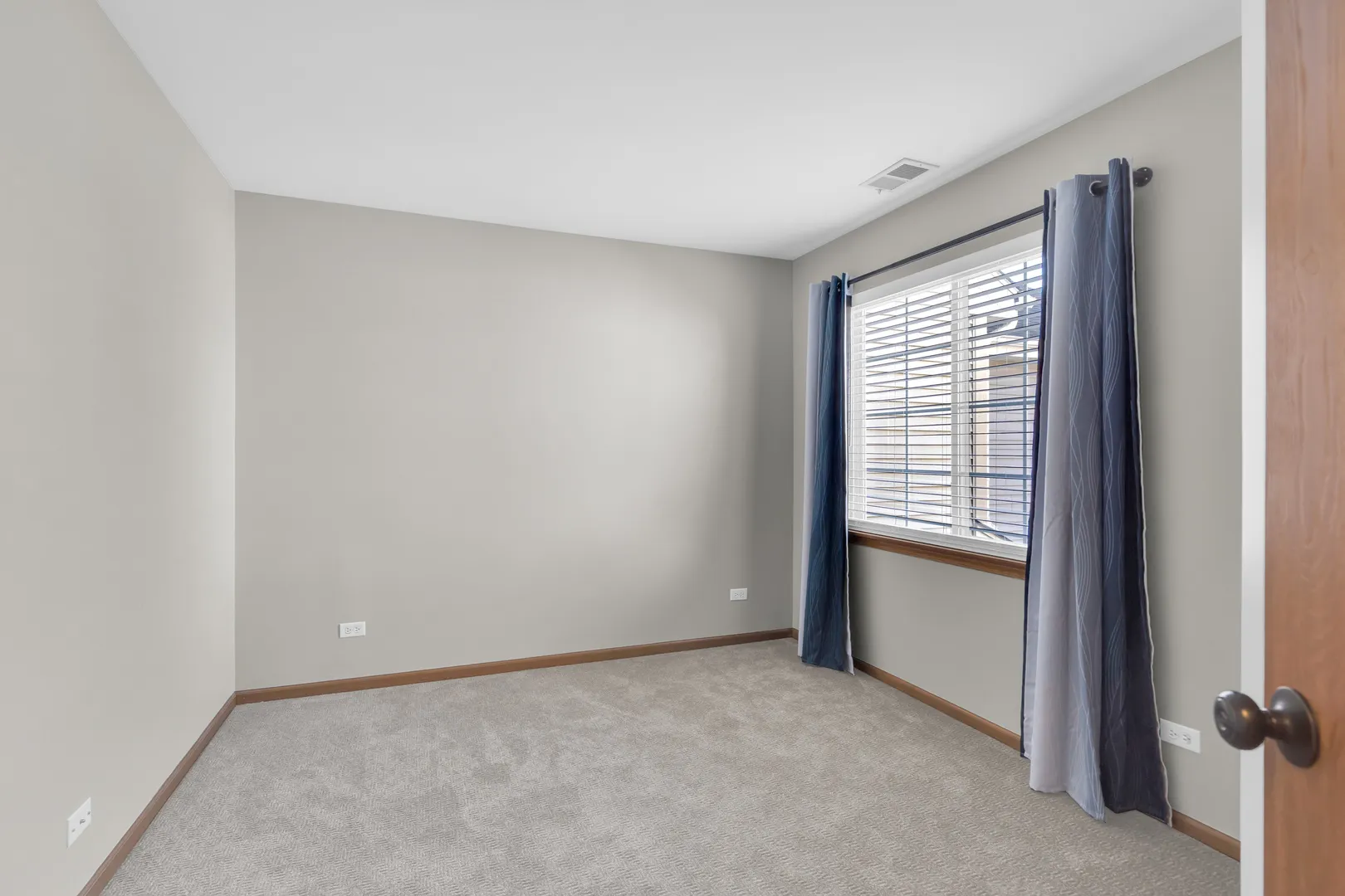 239 Camel Bend Ct, , 60194, USA 60194-Schaumburg-IL