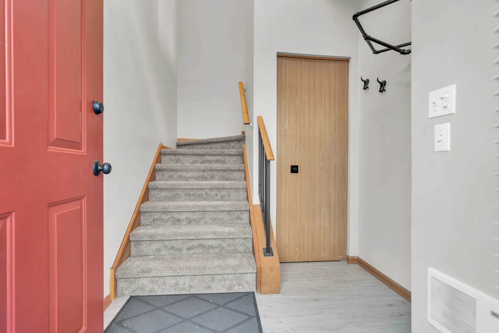 239 Camel Bend Ct, , 60194, USA 60194-Schaumburg-IL