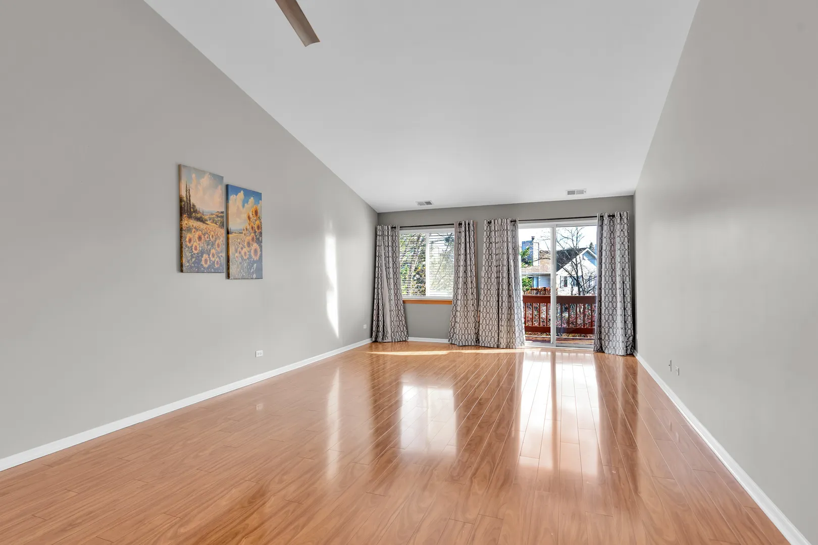 239 Camel Bend Ct, , 60194, USA 60194-Schaumburg-IL