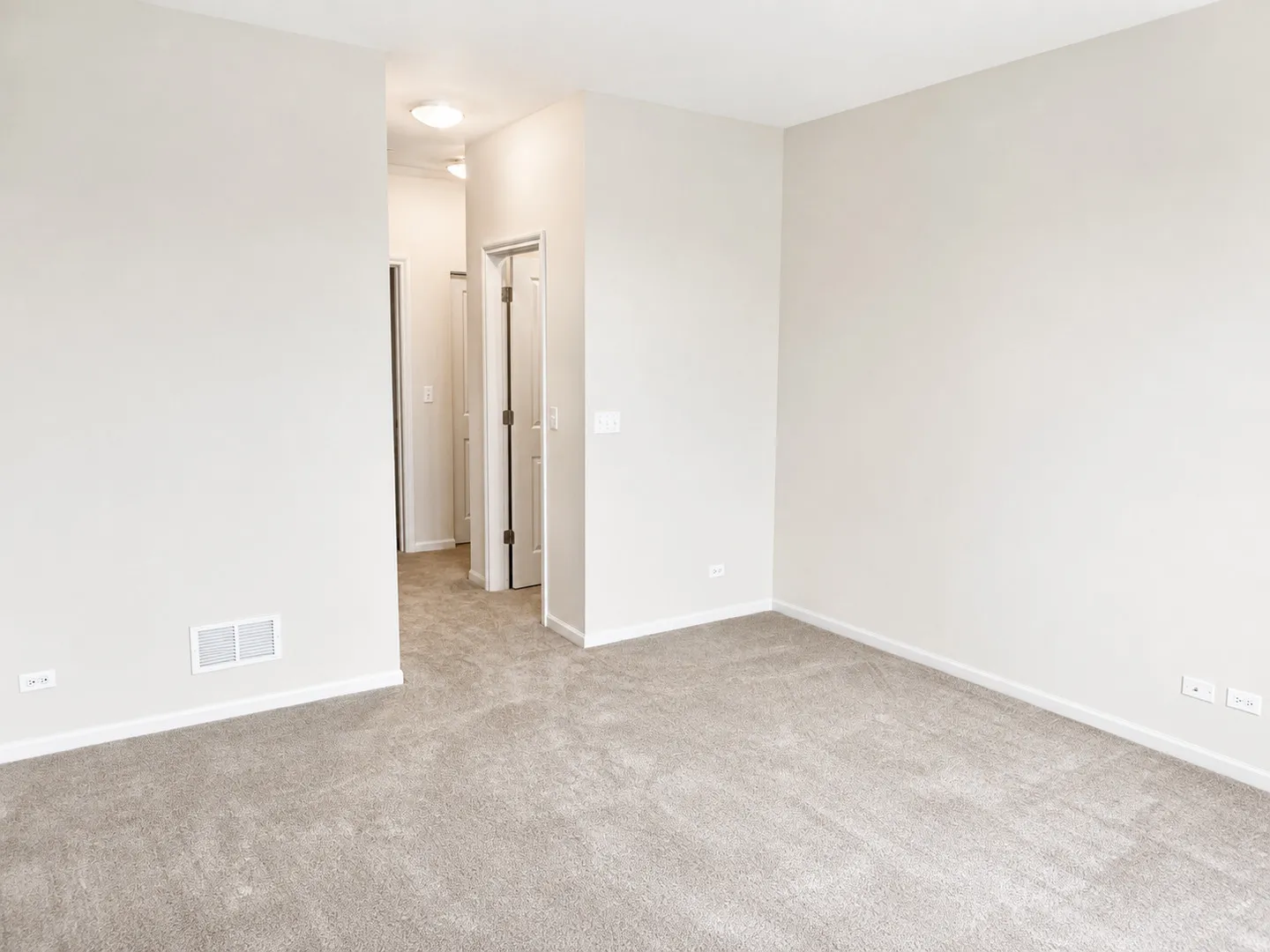 2018 Shermer Rd, ,  60026, USA 60026-Glenview-IL