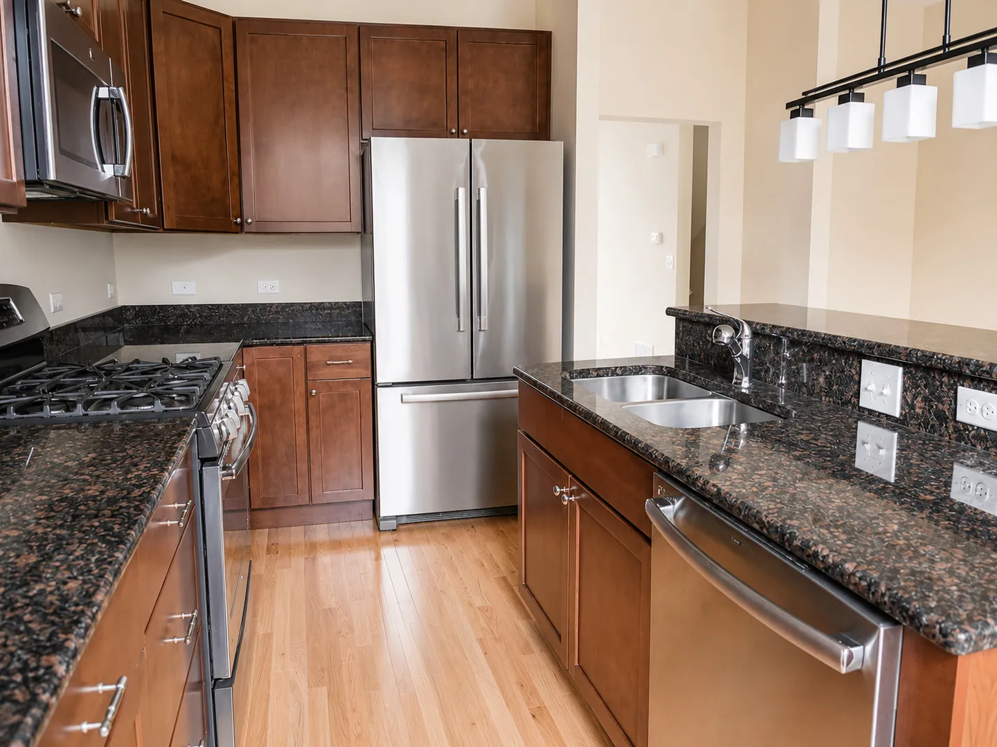 2018 Shermer Rd, ,  60026, USA 60026-Glenview-IL