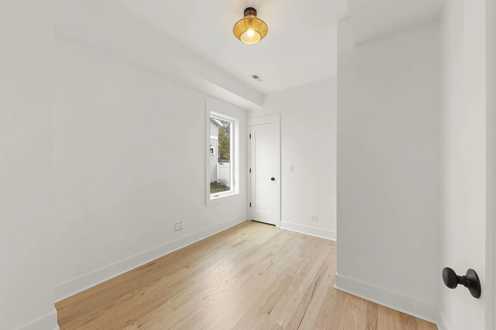 118 N President St, ,  60187, USA 60187-Wheaton-IL