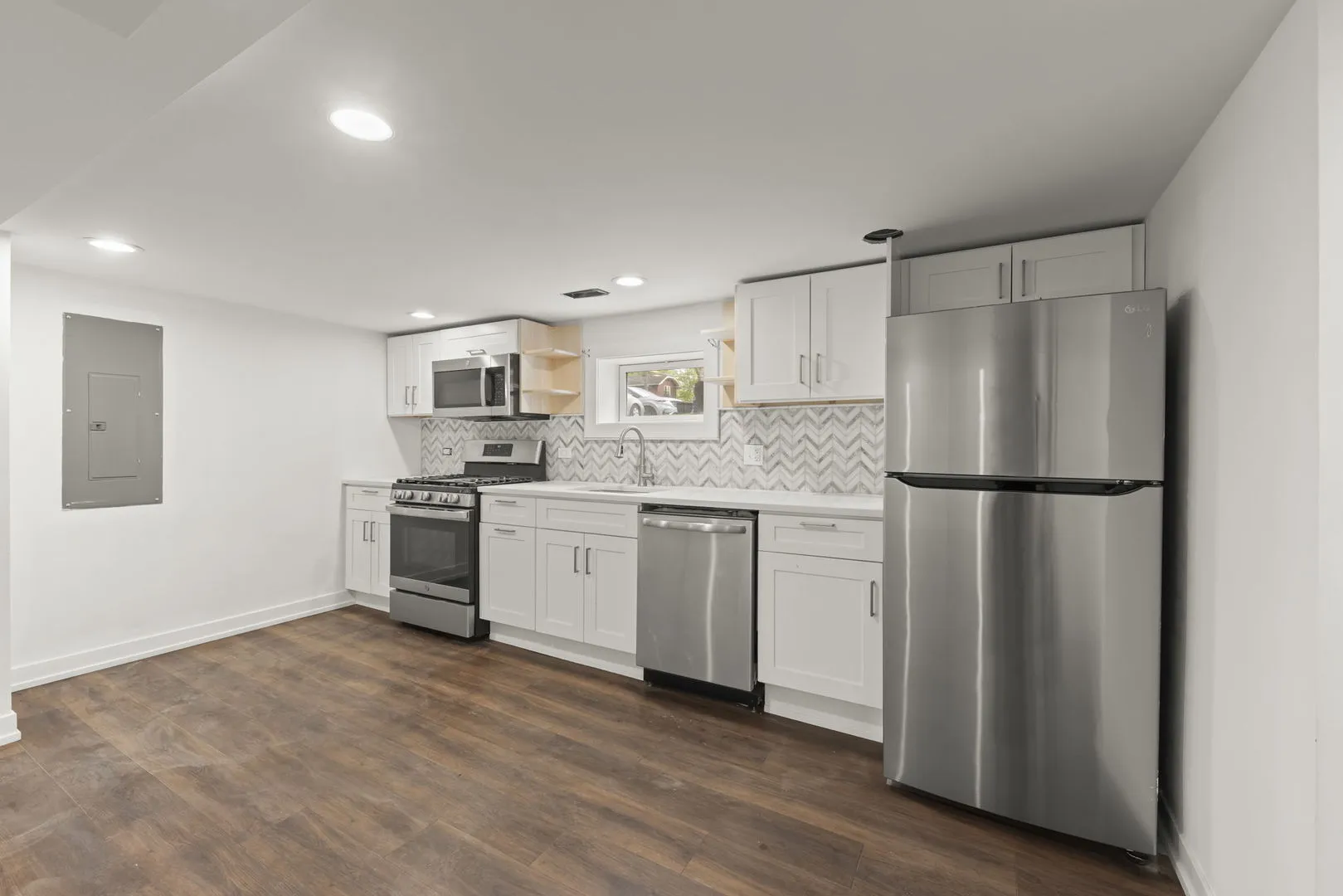 118 N President St, ,  60187, USA 60187-Wheaton-IL
