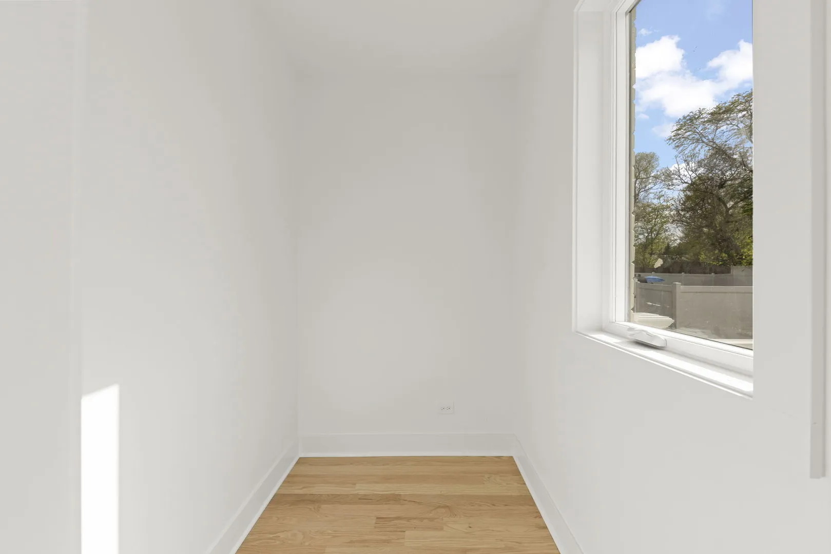 118 N President St, ,  60187, USA 60187-Wheaton-IL