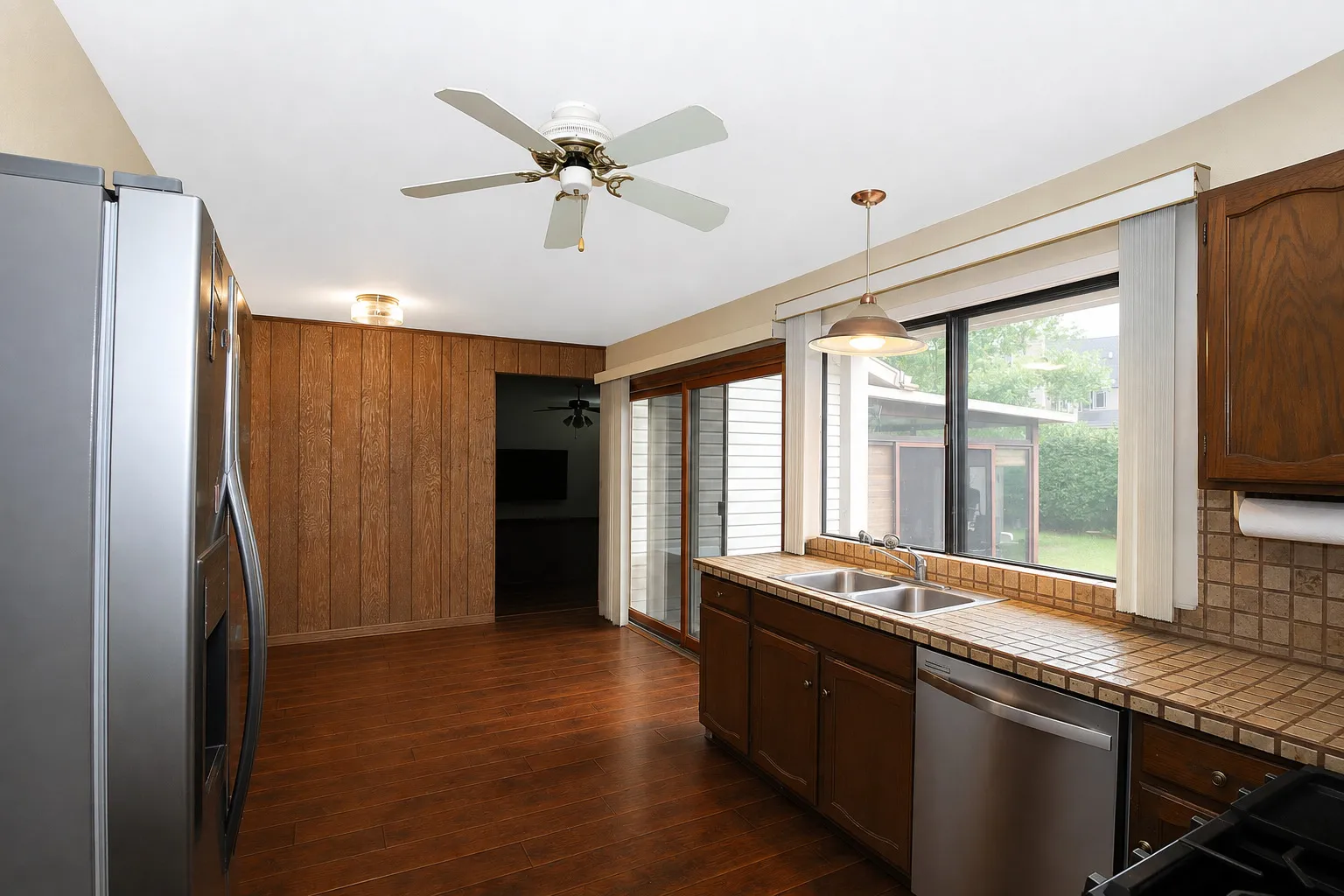 982 Valleyview Dr, , 60103, USA 60103-Bartlett-IL