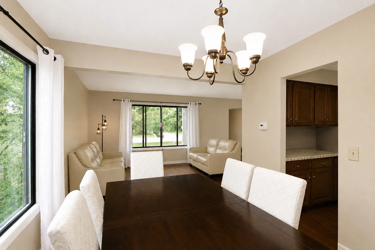 982 Valleyview Dr, , 60103, USA 60103-Bartlett-IL