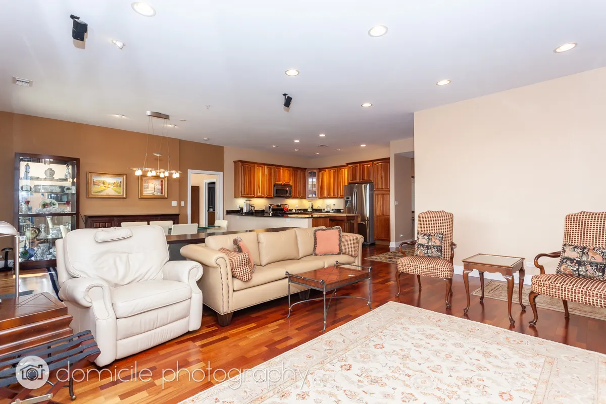 4953 Oakton St, ,  60077, USA 60077-Skokie-IL