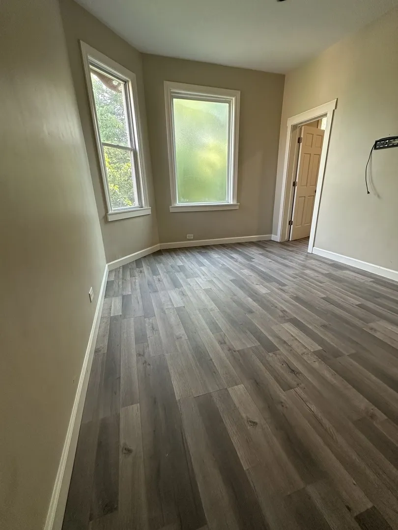 1522 E 71st Pl, ,  60619, USA 60619-Chicago-IL