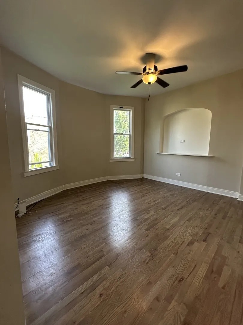 1522 E 71st Pl, ,  60619, USA 60619-Chicago-IL