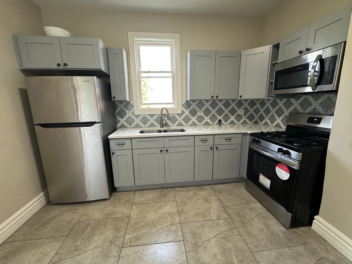 1522 E 71st Pl, , 60619, USA 60619-Chicago-IL
