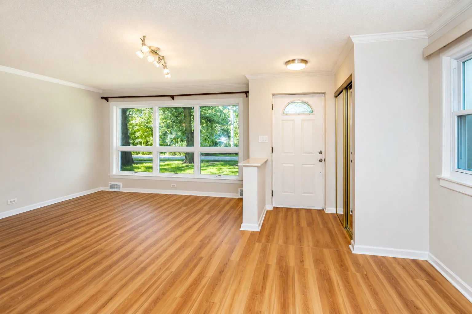 1305 1st St, , 60062, USA 60062-Northbrook-IL
