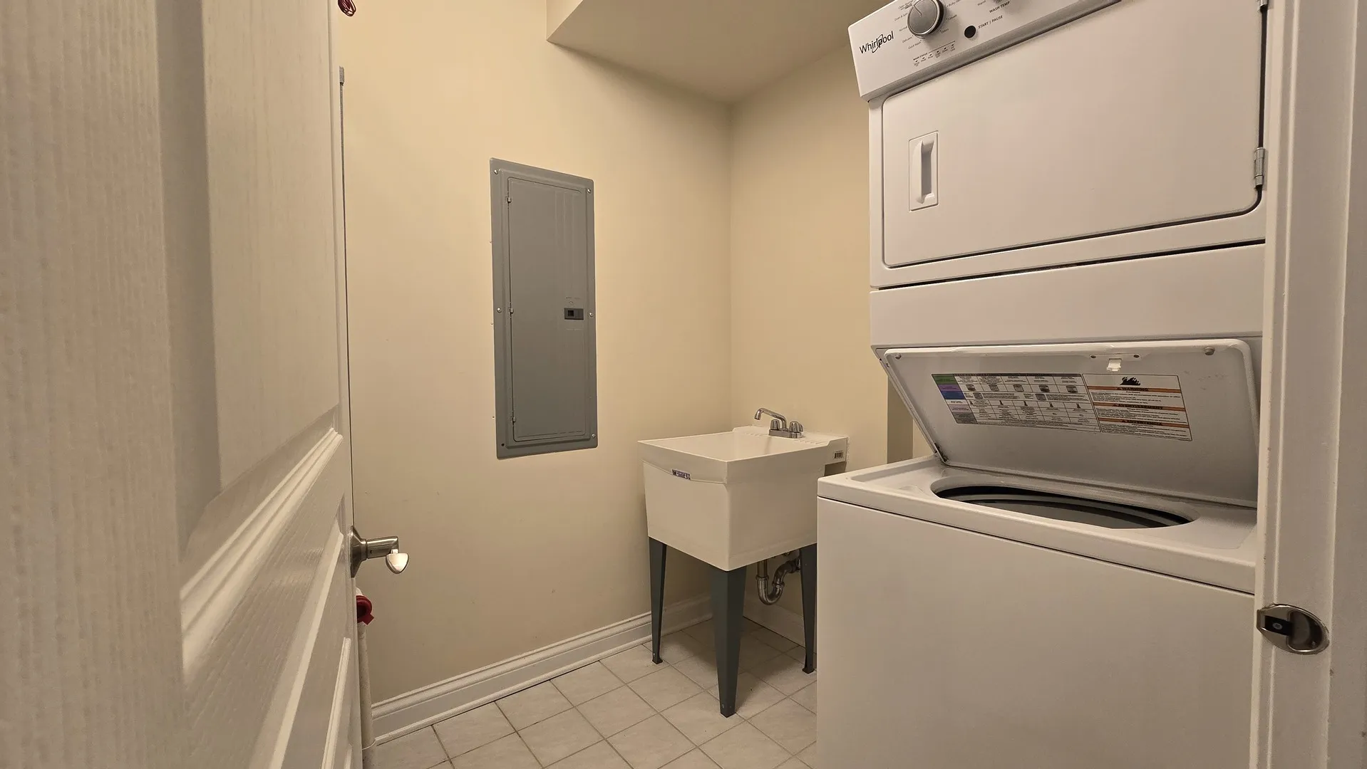 101 Pointe Dr, , 60062, USA 60062-Northbrook-IL