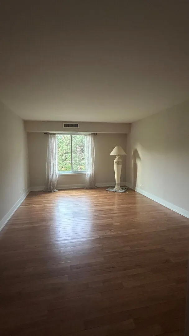 1515 E Central Rd, , 60005, USA 60005-Arlington Heights-IL