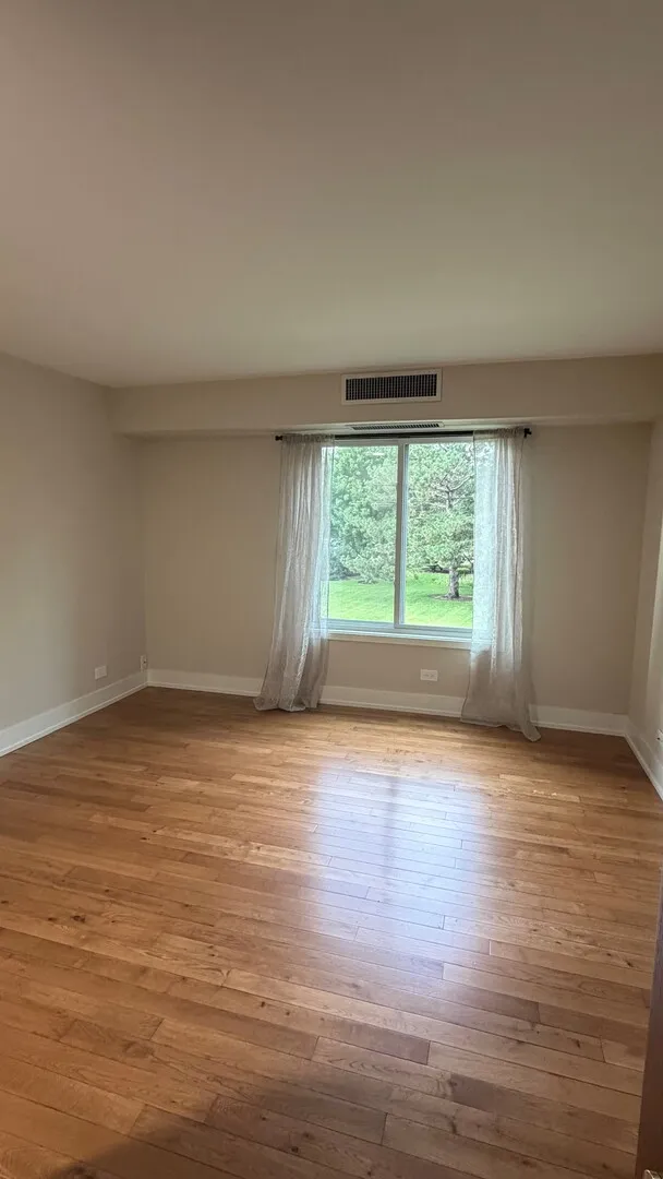 1515 E Central Rd, , 60005, USA 60005-Arlington Heights-IL