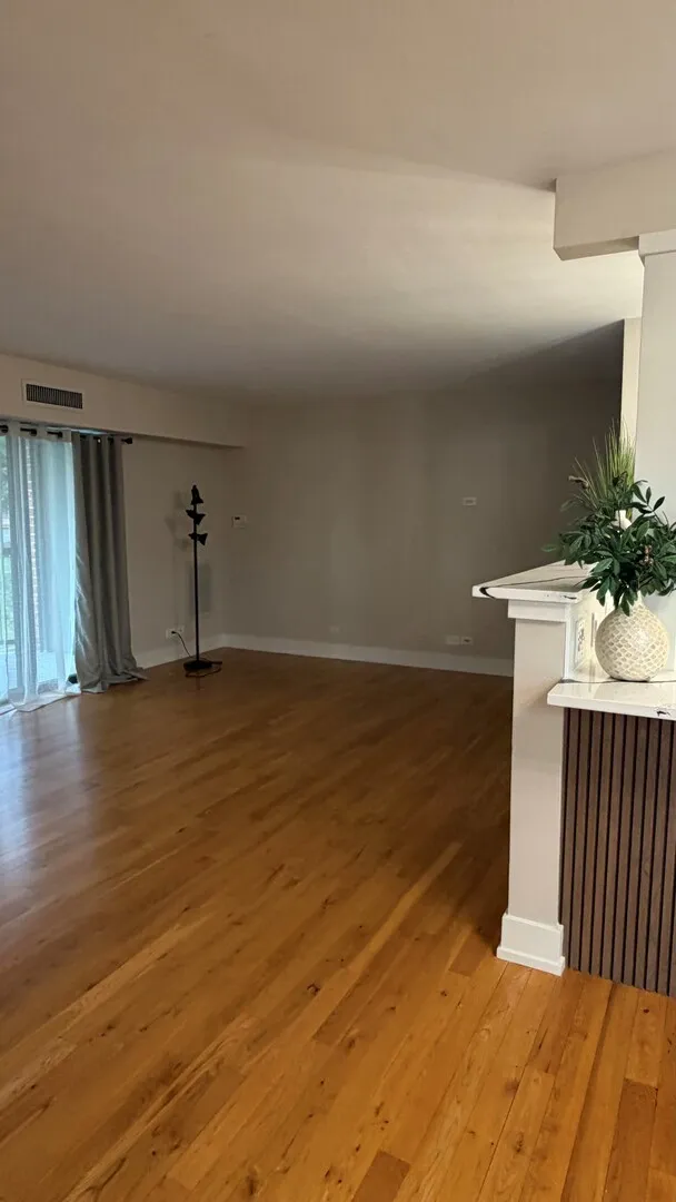 1515 E Central Rd, , 60005, USA 60005-Arlington Heights-IL