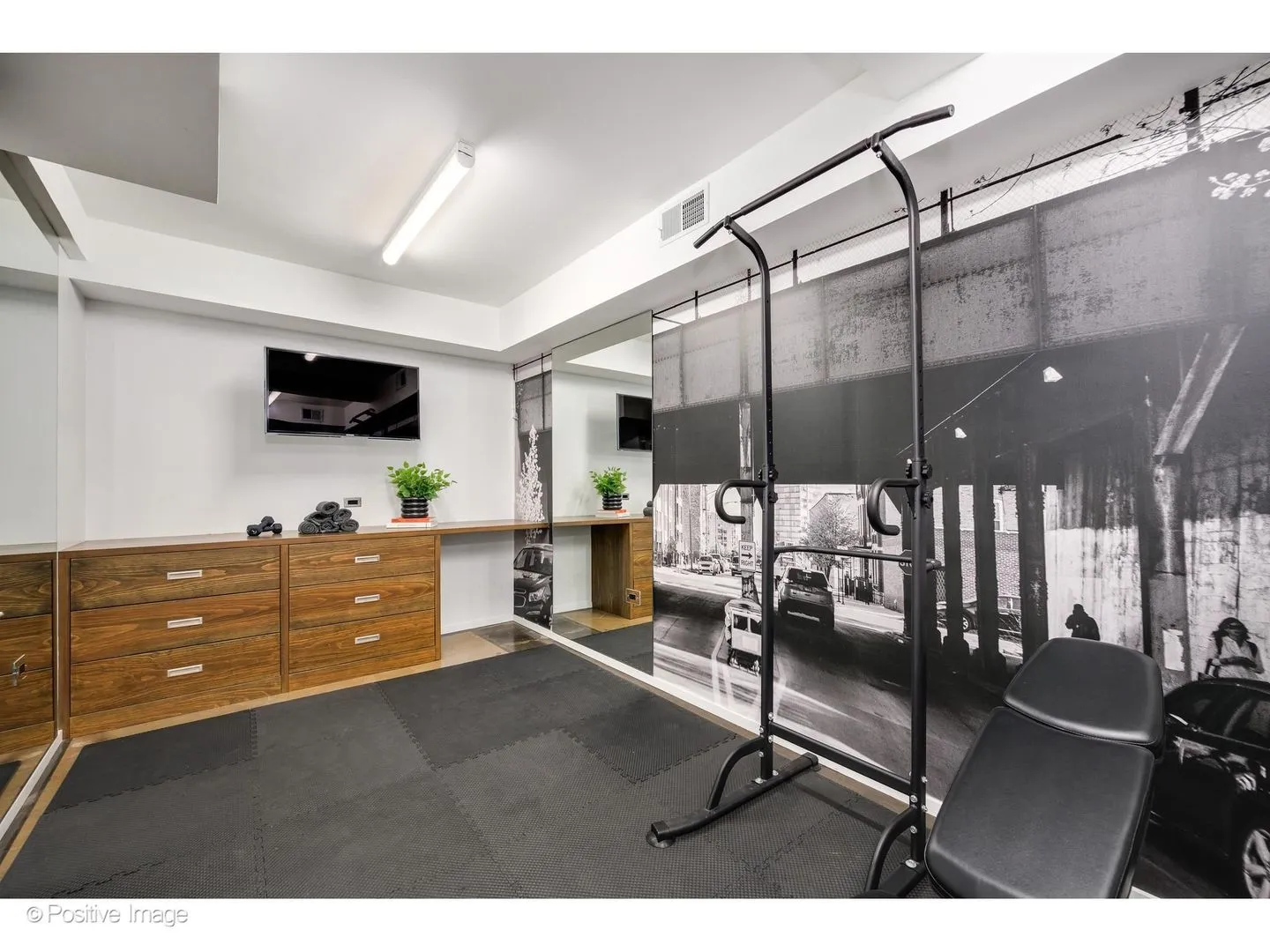 1019 N Wolcott Ave, ,  60622, USA 60622-Chicago-IL