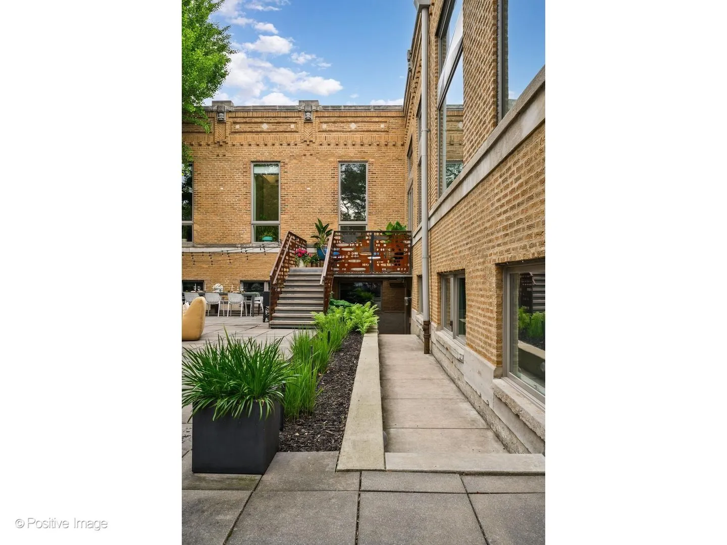 1019 N Wolcott Ave, ,  60622, USA 60622-Chicago-IL