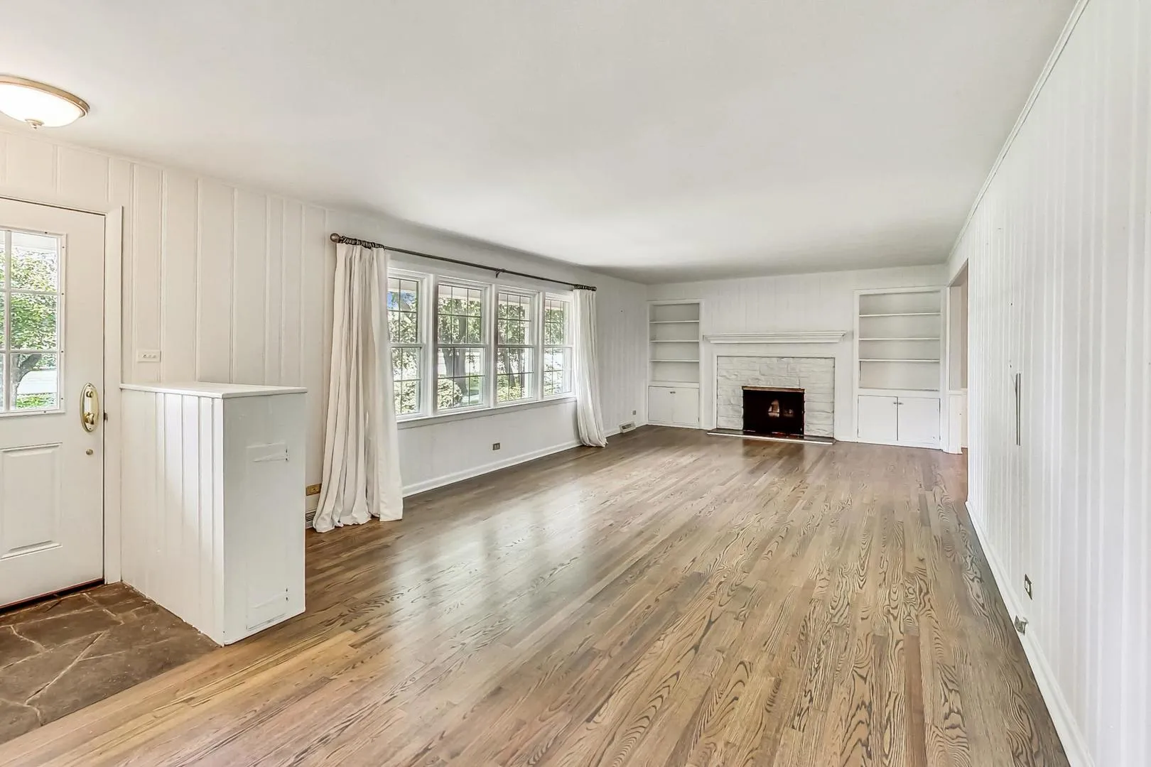 125 N Prospect Ave, ,  60514, USA 60514-Clarendon Hills-IL