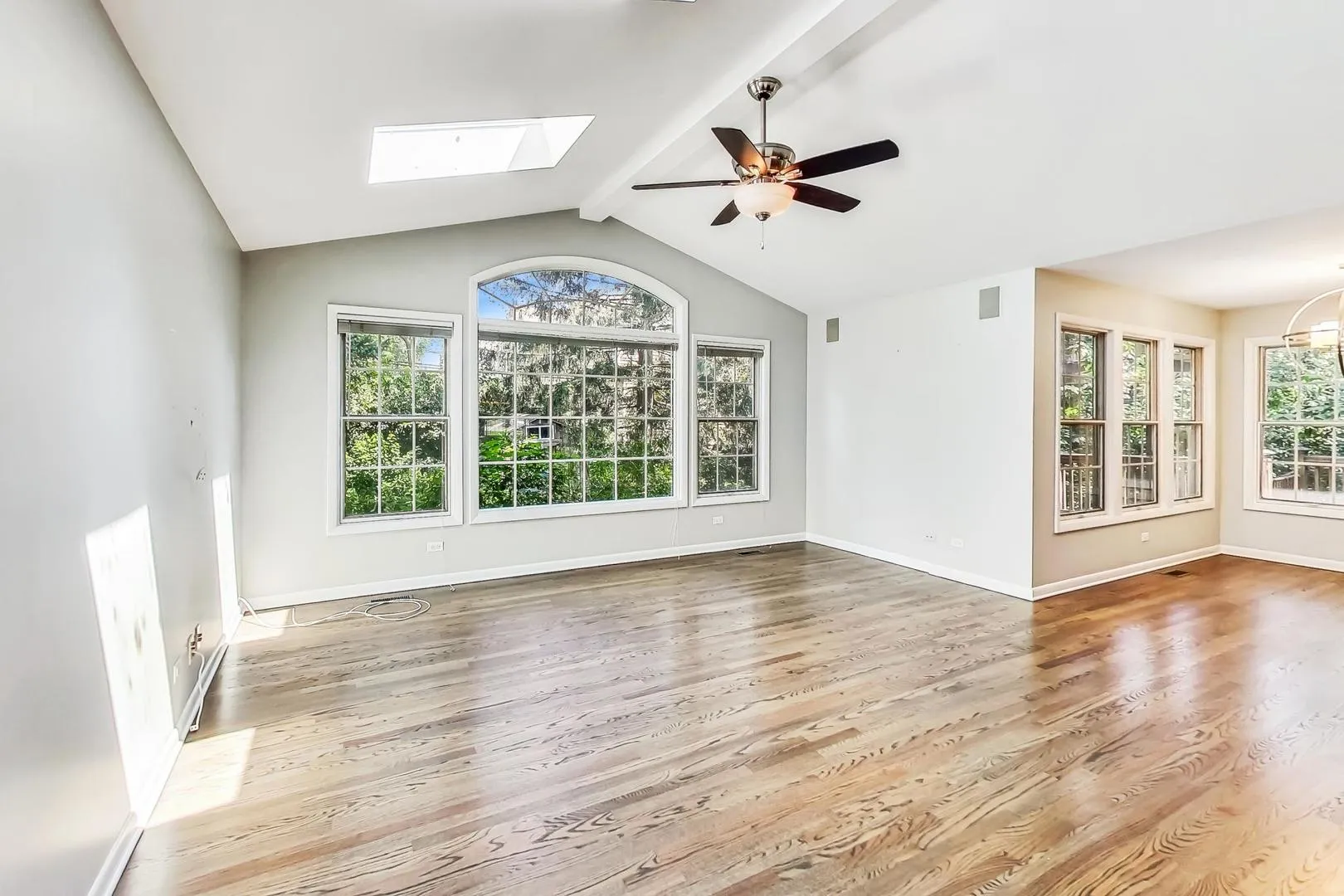 125 N Prospect Ave, ,  60514, USA 60514-Clarendon Hills-IL
