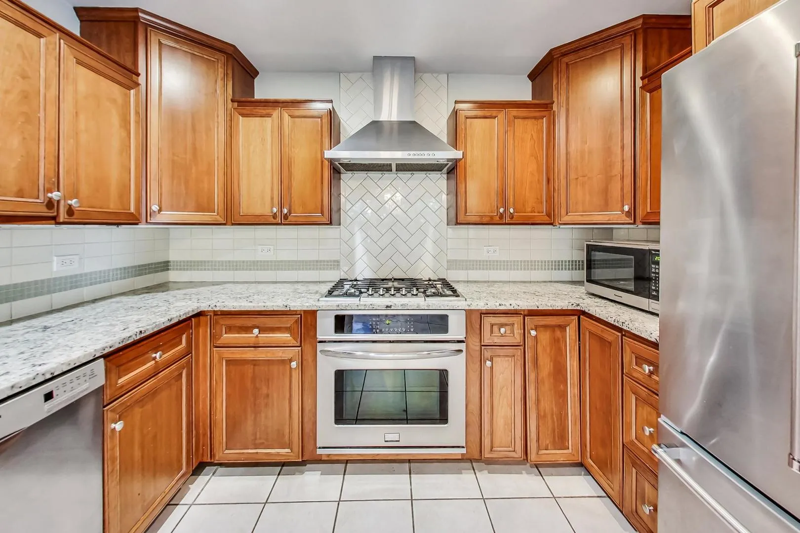 125 N Prospect Ave, ,  60514, USA 60514-Clarendon Hills-IL
