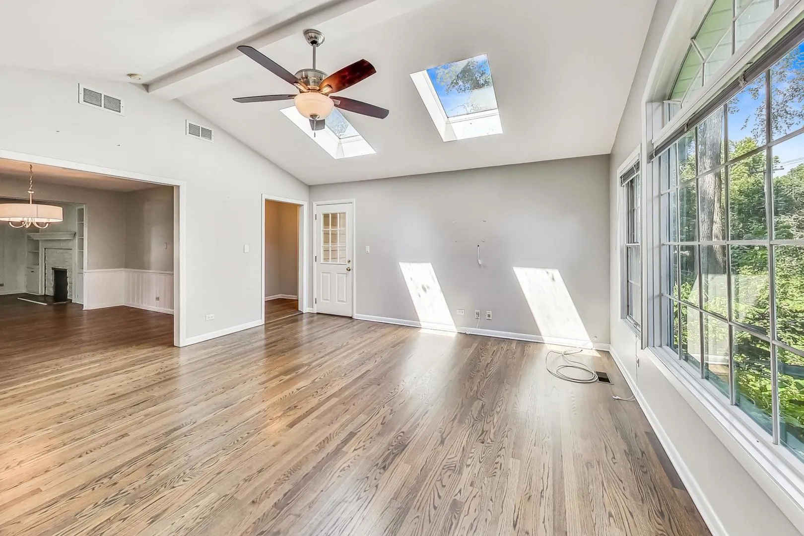 125 N Prospect Ave, ,  60514, USA 60514-Clarendon Hills-IL