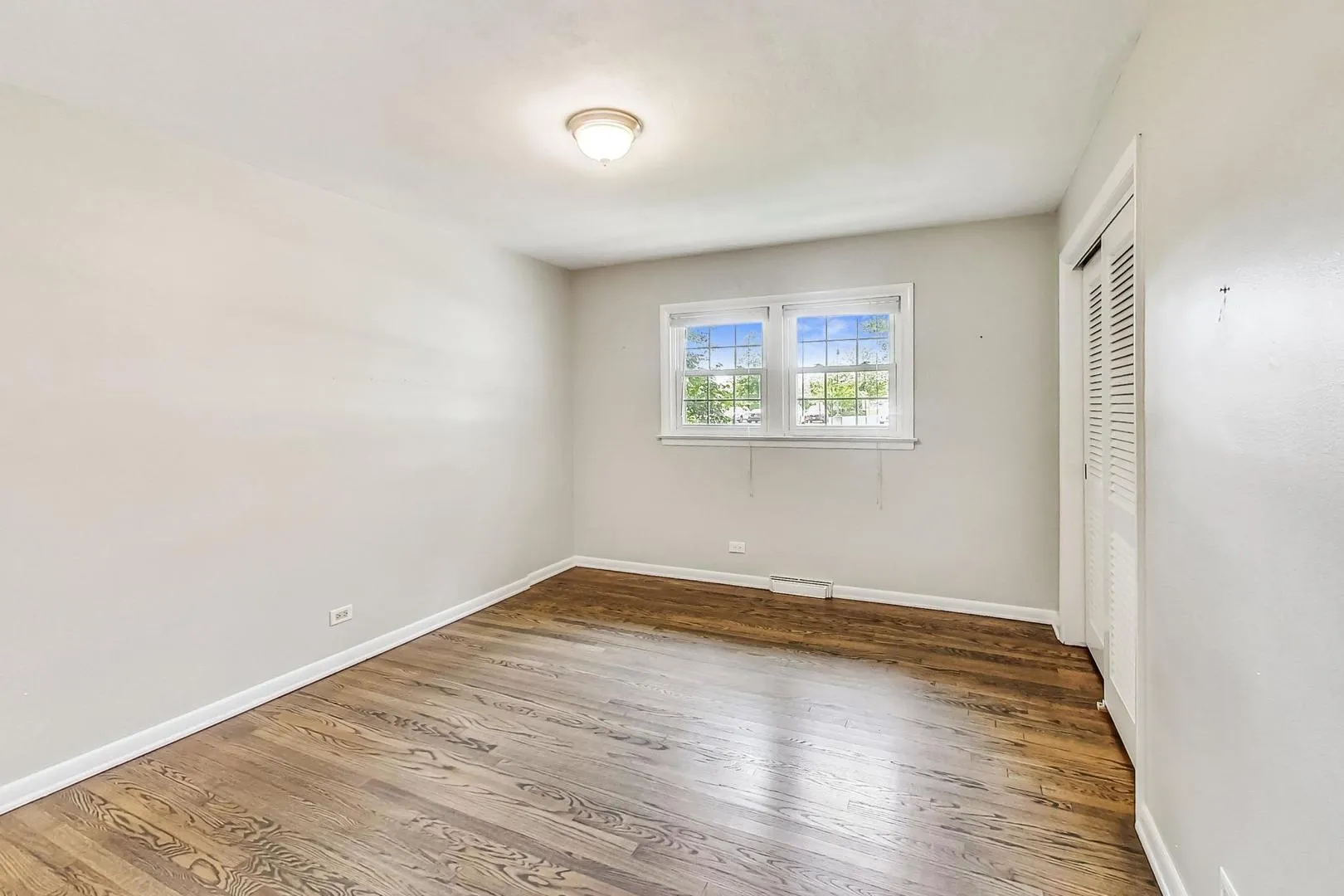 125 N Prospect Ave, ,  60514, USA 60514-Clarendon Hills-IL