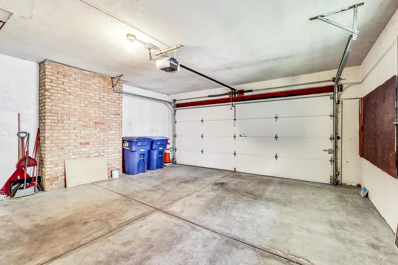 125 N Prospect Ave, ,  60514, USA 60514-Clarendon Hills-IL