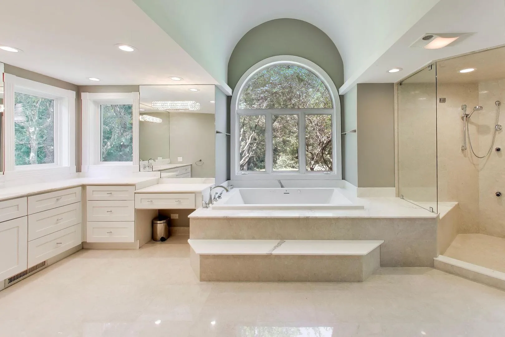 148 N Ahwahnee Rd, , 60045, USA 60045-Lake Forest-IL