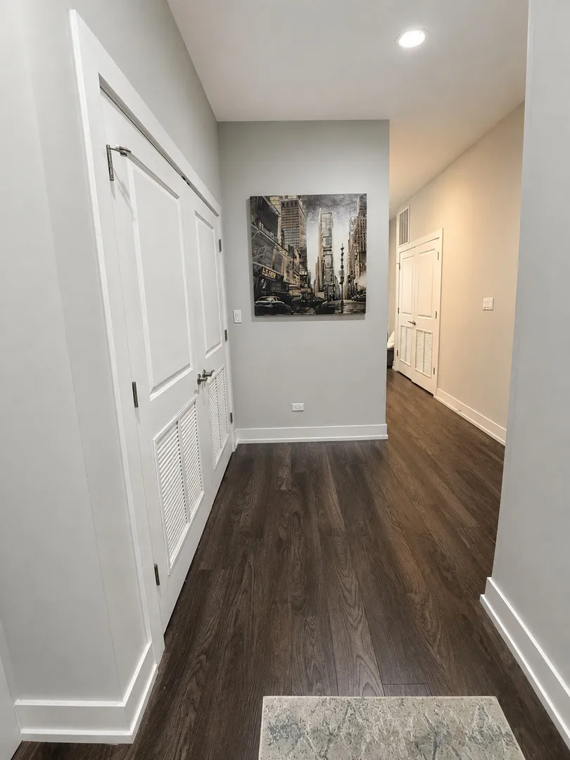 1202 Waukegan Rd, ,  60025, USA 60025-Glenview-IL