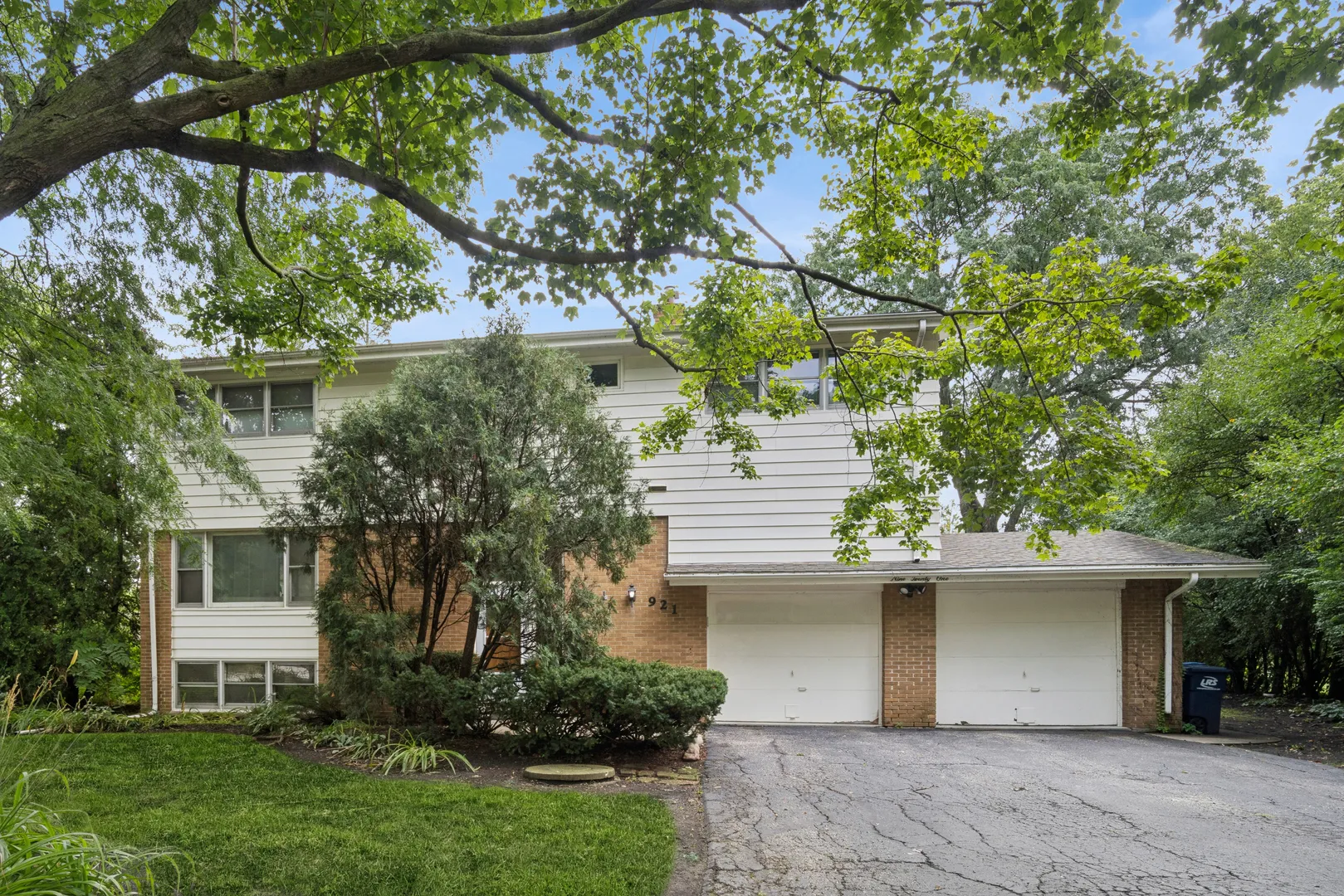 921 Wilmot Rd, ,  60015, USA 60015-Deerfield-IL
